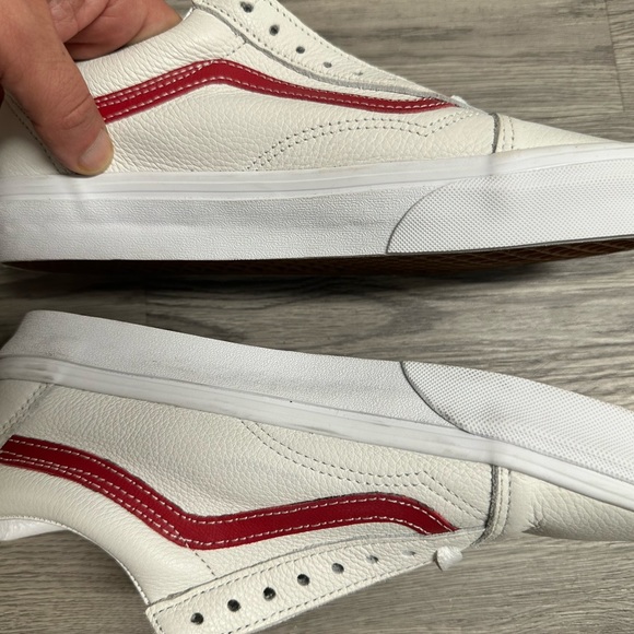 Vans Old Skool Leather Pop Shoes Sneakers 8 M White Red Stripe Laced No Box - Picture 10 of 11